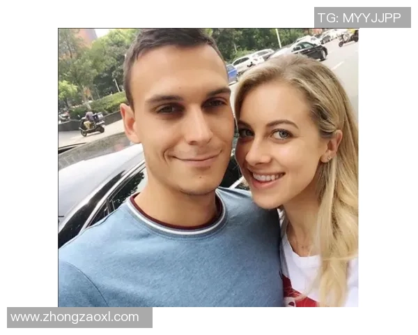 中国足球明星的女友们:她们背后的故事与光辉时刻 中国足球明星的女友们:她们背后的故事与光辉时刻