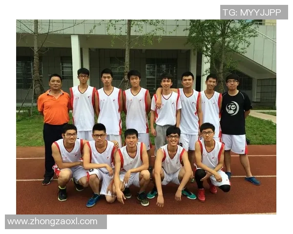 上海篮球队与重庆篮球队的耐力较量赛后深度分析与总结 上海篮球队与重庆篮球队的耐力较量赛后深度分析与总结