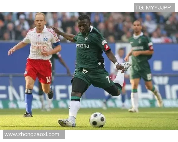 巴利在足球界的地位与成就探讨是否可以称其为足球明星 巴利在足球界的地位与成就探讨是否可以称其为足球明星